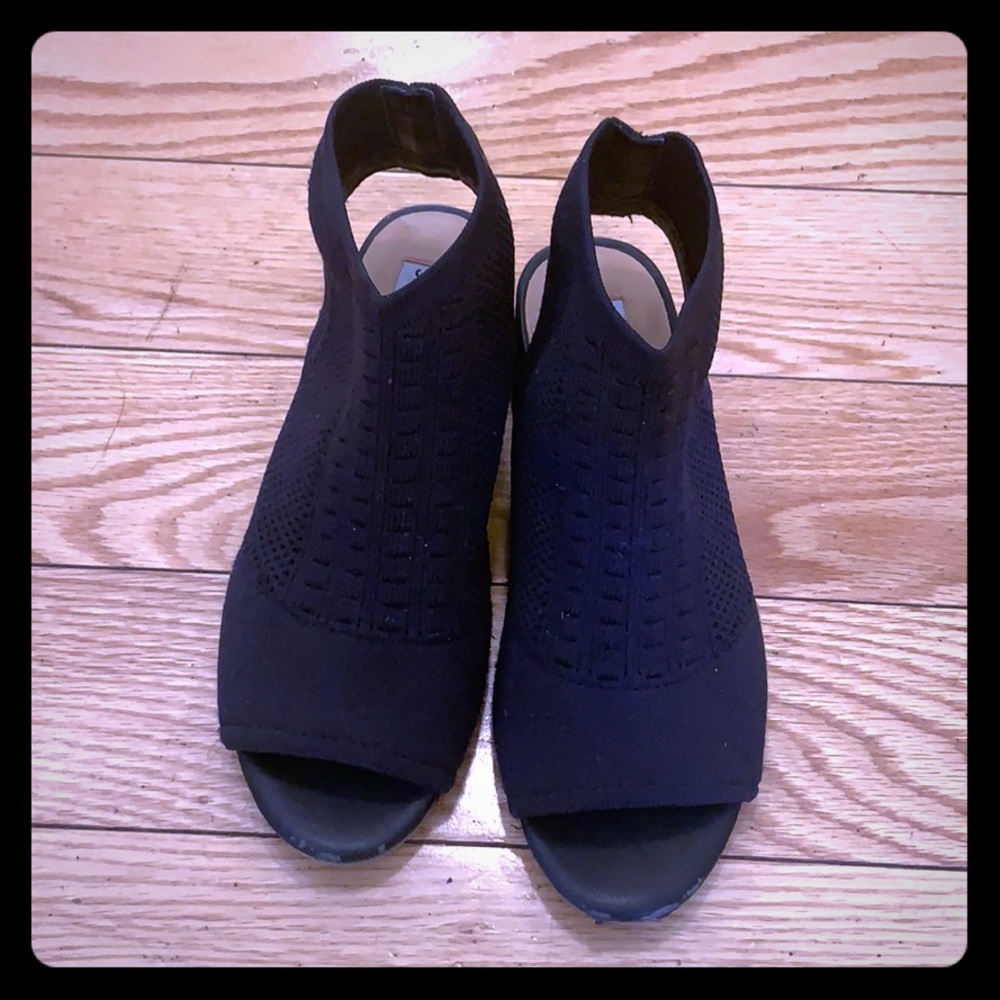 Girl’s Steve Madden Black Block Heel Booties